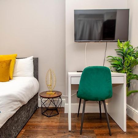 Morden Stuido Flat I Mins Away From Brighton Beach 1Ep Appartamento Esterno foto